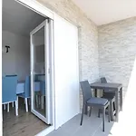 Rebecca Appartement Vir